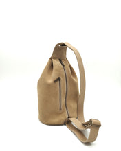 Afbeelding in Gallery-weergave laden, The Adventurer Suède Avena