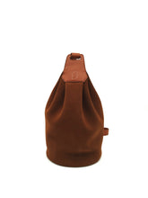 Afbeelding in Gallery-weergave laden, The Adventurer Suède cognac